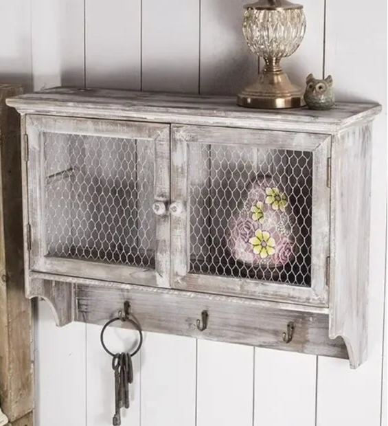 armoire murale antique c